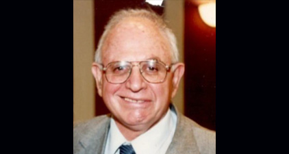 Veteran UH economist Thomas DeGregori dies after 60-year academic career